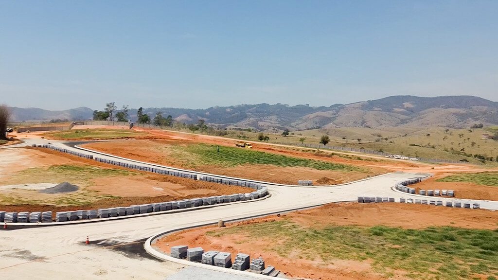 Instalação de blocos ruas internas